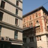 Foto 5. Il secondo, ad angolo con via Cairoli, � ancora pi� emblematico e vede contrapporsi l�ennesima palazzina moderna e il sontuoso palazzo eclettico Ingami Scalvini 